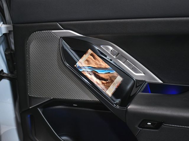 2025 BMW 7 Series 740i xDrive - 22904199 - 26