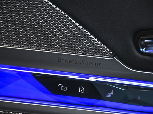 2025 BMW 7 Series 740i xDrive - 22904199 - 32