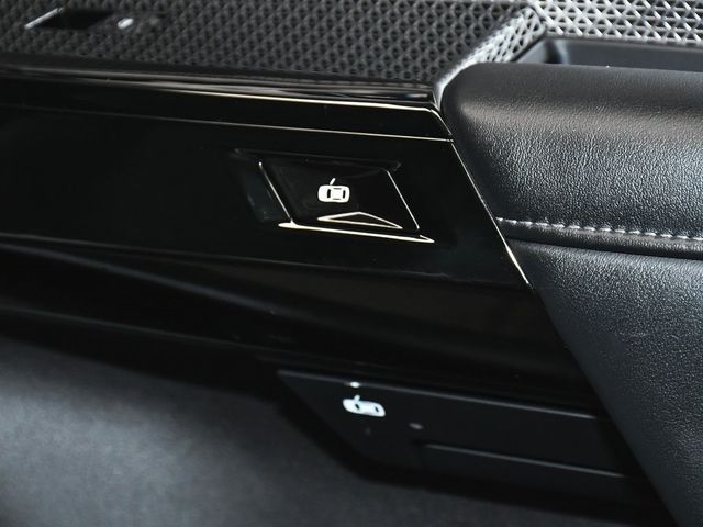 2025 BMW 7 Series 740i xDrive - 22904199 - 34