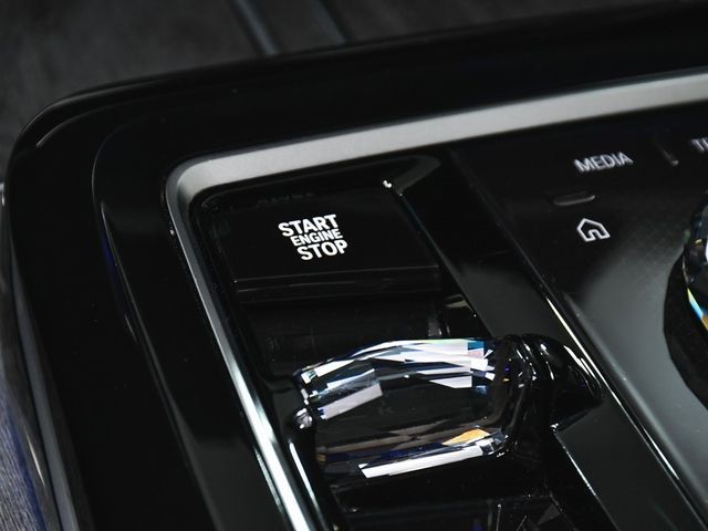 2025 BMW 7 Series 740i xDrive - 22904199 - 56