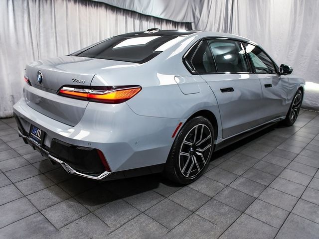 2025 BMW 7 Series 740i xDrive - 22904199 - 5