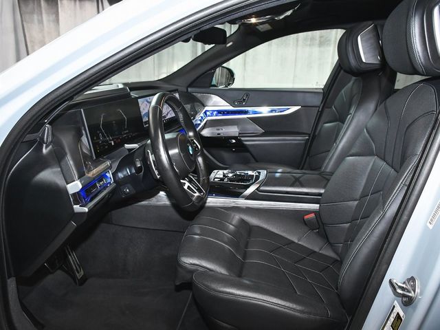 2025 BMW 7 Series 740i xDrive - 22904199 - 76