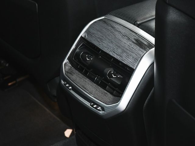 2025 BMW 7 Series 740i xDrive - 22904199 - 80