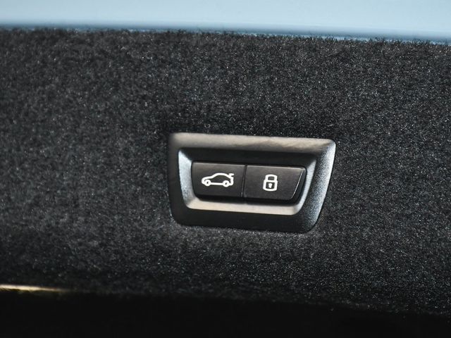 2025 BMW 7 Series 740i xDrive - 22904199 - 94