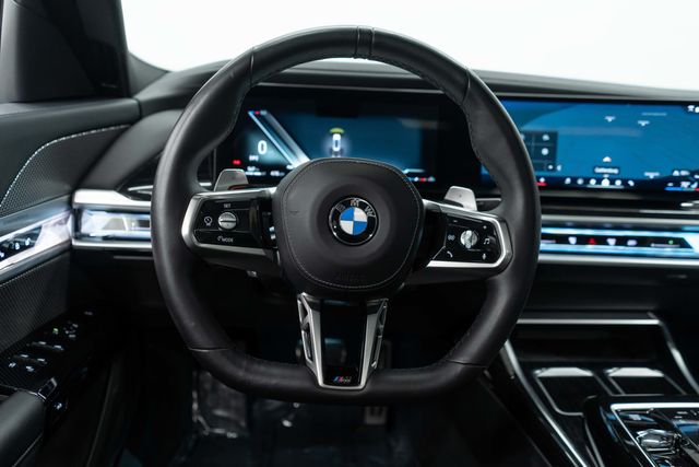 2025 BMW 7 Series 740i xDrive - 23020795 - 17