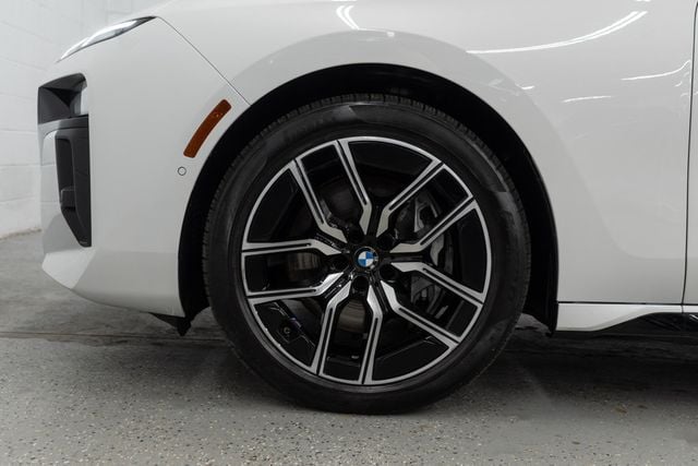 2025 BMW 7 Series 740i xDrive - 23020795 - 35