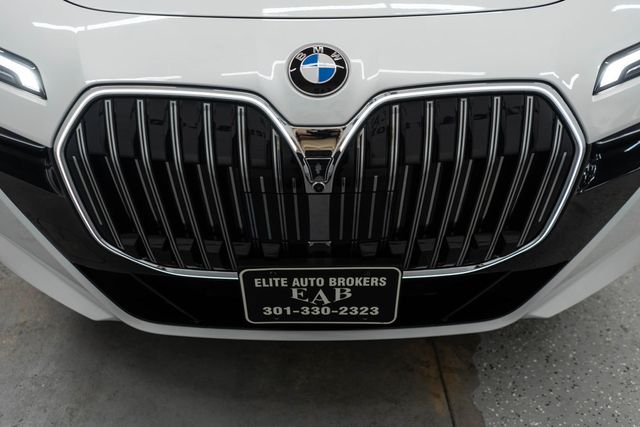 2025 BMW 7 Series 740i xDrive - 23020795 - 46