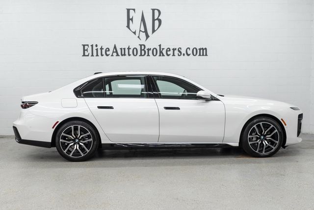 2025 BMW 7 Series 740i xDrive - 23020795 - 4