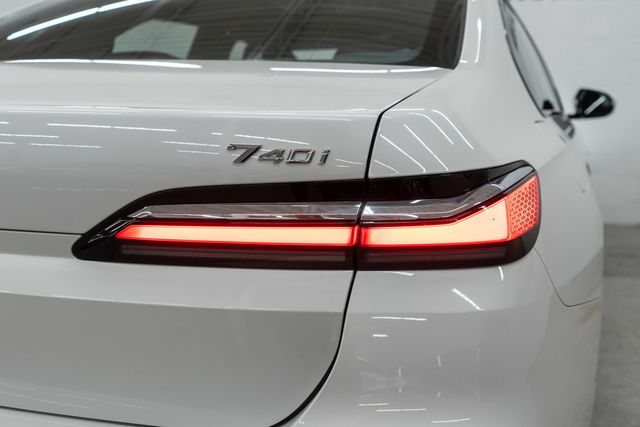 2025 BMW 7 Series 740i xDrive - 23020795 - 49