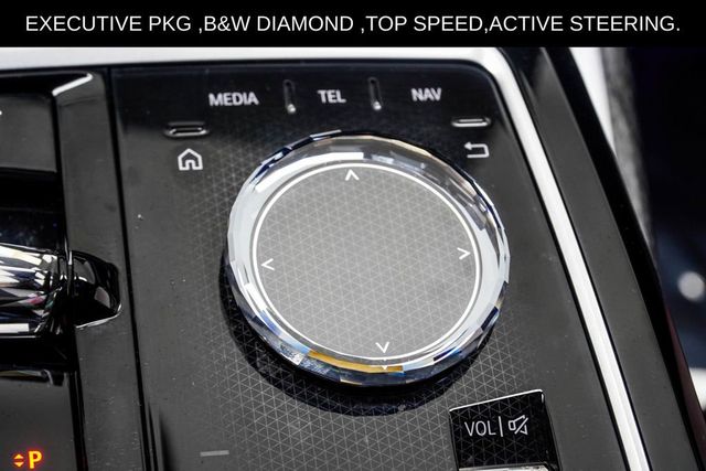 2025 BMW 7 Series 750e xDrive Plug-In Hybrid - 23060697 - 32