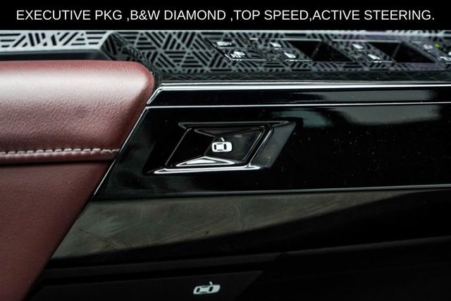 2025 BMW 7 Series 750e xDrive Plug-In Hybrid - 23060697 - 48