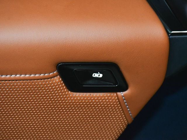 2025 BMW 7 Series 760i xDrive - 22987212 - 16