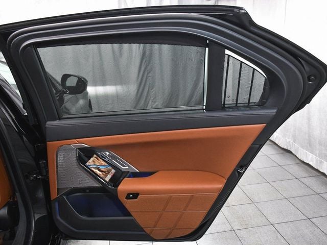 2025 BMW 7 Series 760i xDrive - 22987212 - 18