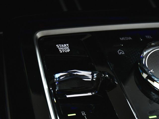 2025 BMW 7 Series 760i xDrive - 22987212 - 37