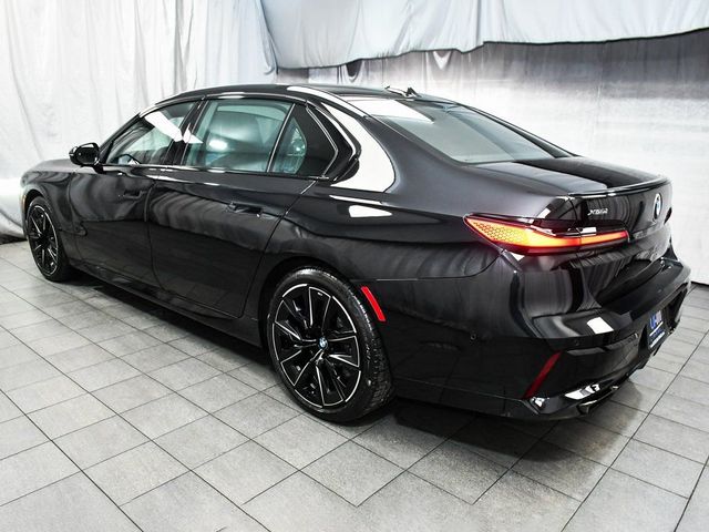 2025 BMW 7 Series 760i xDrive - 22987212 - 3