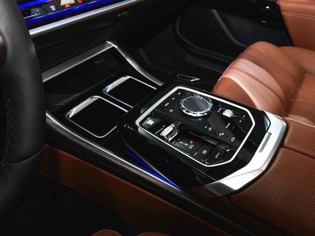 2025 BMW 7 Series 760i xDrive - 22987212 - 49