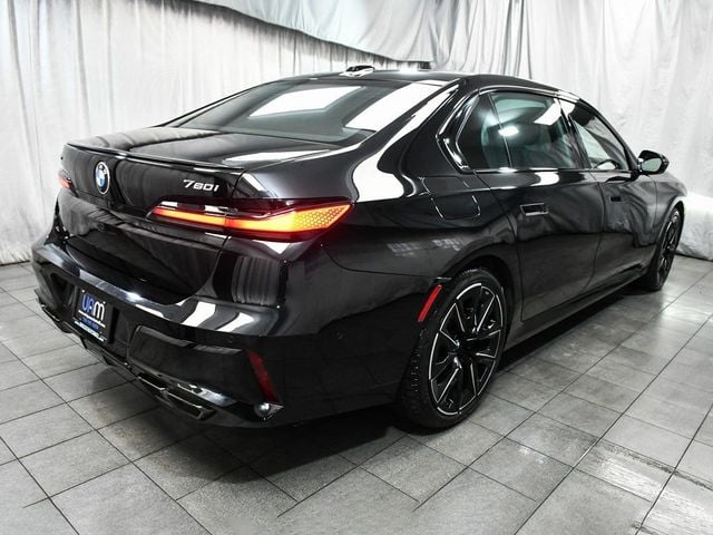2025 BMW 7 Series 760i xDrive - 22987212 - 5