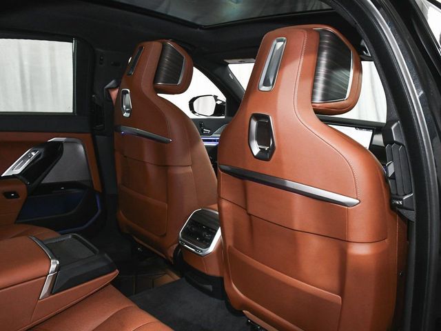 2025 BMW 7 Series 760i xDrive - 22987212 - 63