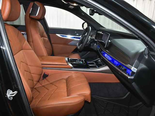 2025 BMW 7 Series 760i xDrive - 22987212 - 65