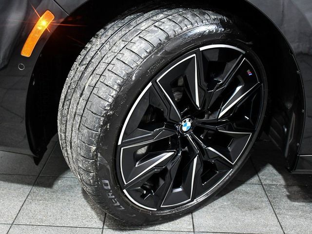 2025 BMW 7 Series 760i xDrive - 22987212 - 6