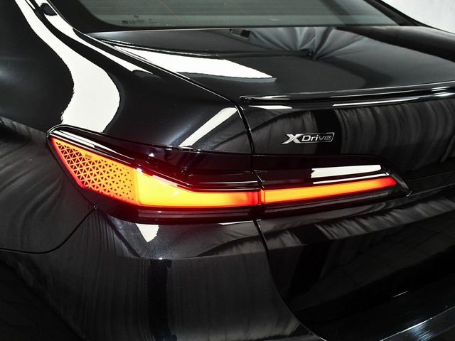 2025 BMW 7 Series 760i xDrive - 22987212 - 85