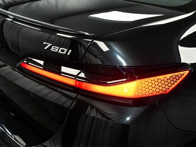 2025 BMW 7 Series 760i xDrive - 22987212 - 88