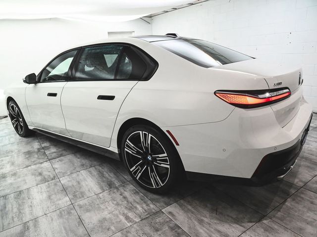 2025 BMW 7 Series 760i xDrive - 23009941 - 3