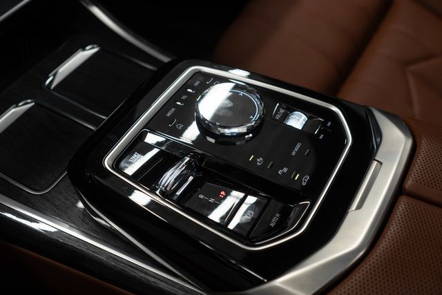 2025 BMW 7 Series 760i xDrive - 23006852 - 25