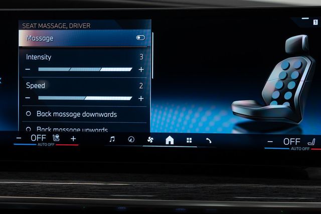 2025 BMW 7 Series 760i xDrive - 23006852 - 30