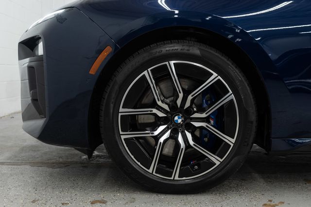 2025 BMW 7 Series 760i xDrive - 23006852 - 37