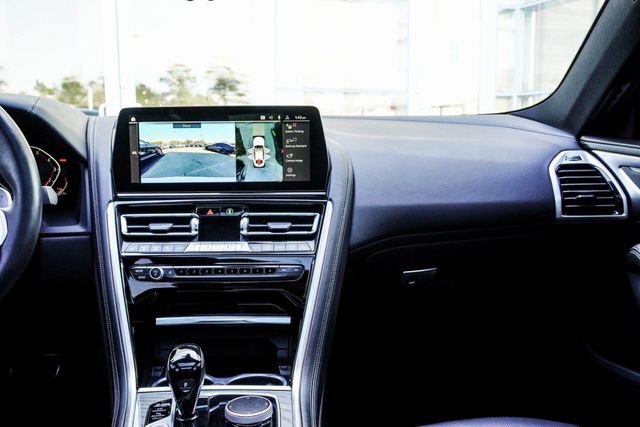 2025 BMW 8 Series 840i Gran - 22973715 - 16