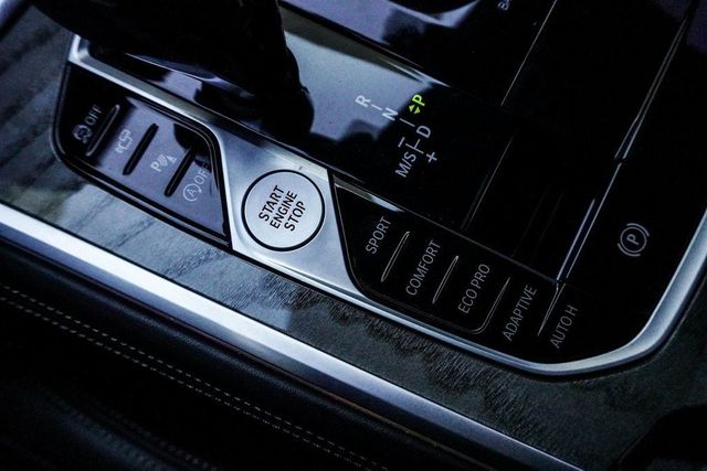 2025 BMW 8 Series 840i Gran - 22973715 - 21