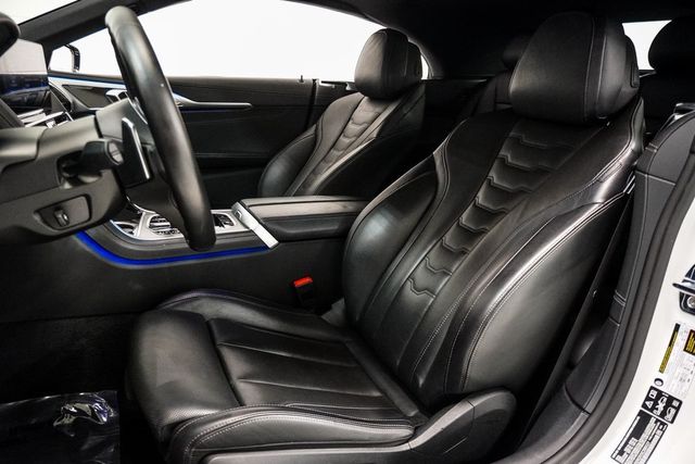 2025 BMW 8 Series 840i xDrive - 22923963 - 17