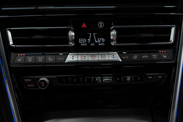 2025 BMW 8 Series 840i xDrive - 23029285 - 22