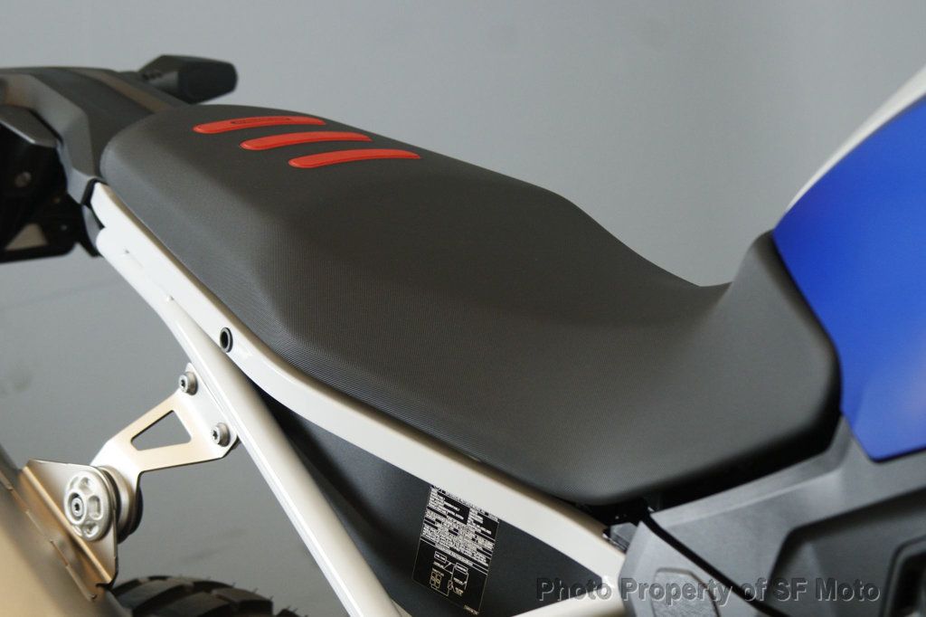 2025 BMW F 900 GS Only 77 Miles! - 22956205 - 38