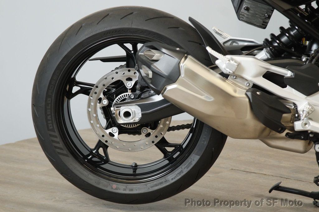 2025 BMW F 900 R Triple Black One Owner, 97 Miles - 22874147 - 16