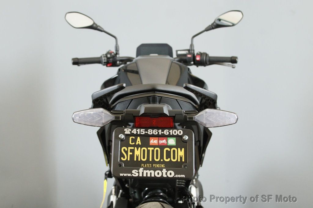 2025 BMW F 900 R Triple Black One Owner, 97 Miles - 22874147 - 24