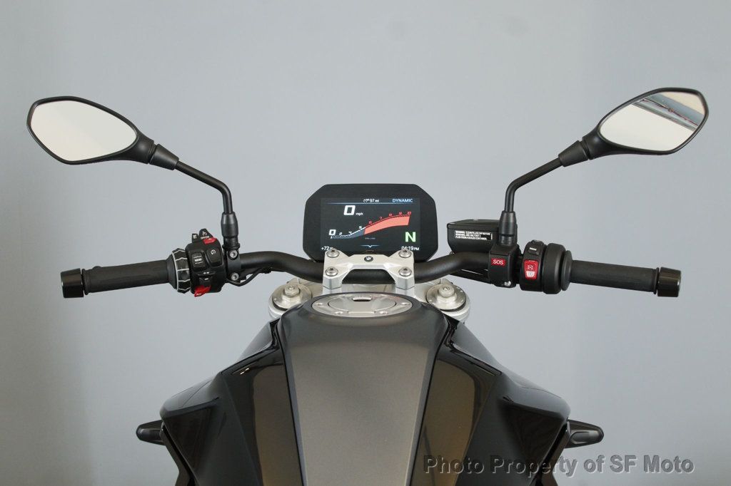 2025 BMW F 900 R Triple Black One Owner, 97 Miles - 22874147 - 26