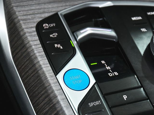 2025 BMW i4 M50 - 22989725 - 38