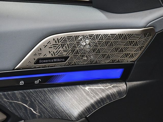 2025 BMW i5 M60 - 22963780 - 10