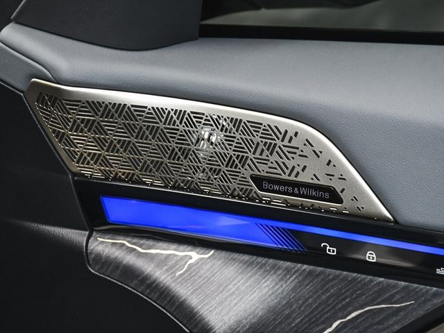 2025 BMW i5 M60 - 22963780 - 20