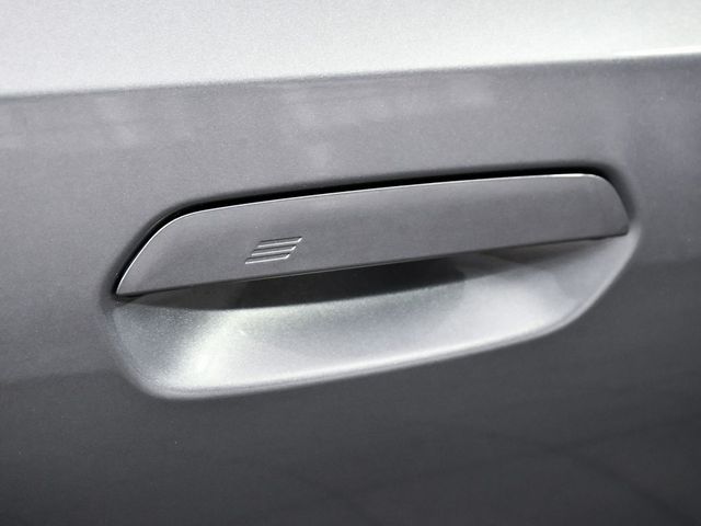 2025 BMW i5 M60 - 22963780 - 21