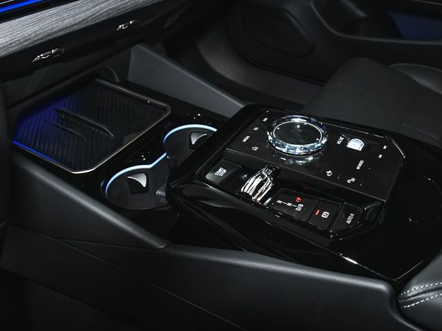 2025 BMW i5 M60 - 22963780 - 53