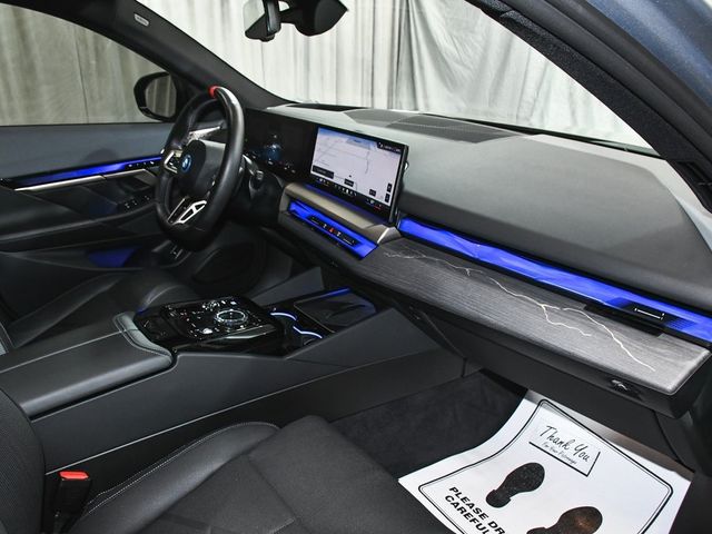2025 BMW i5 M60 - 22963780 - 72