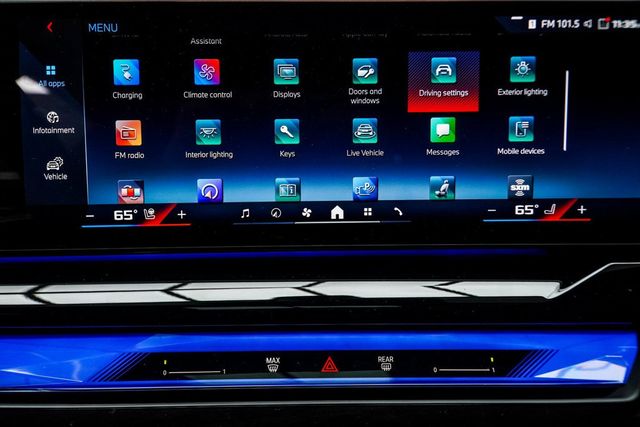 2025 BMW i5 M60 - 22955896 - 21