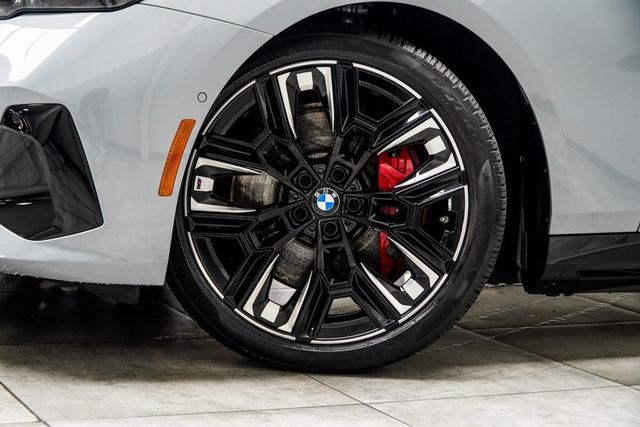 2025 BMW i5 M60 - 22955896 - 2