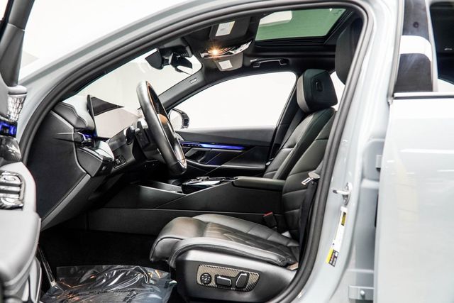 2025 BMW i5 M60 - 22955896 - 36