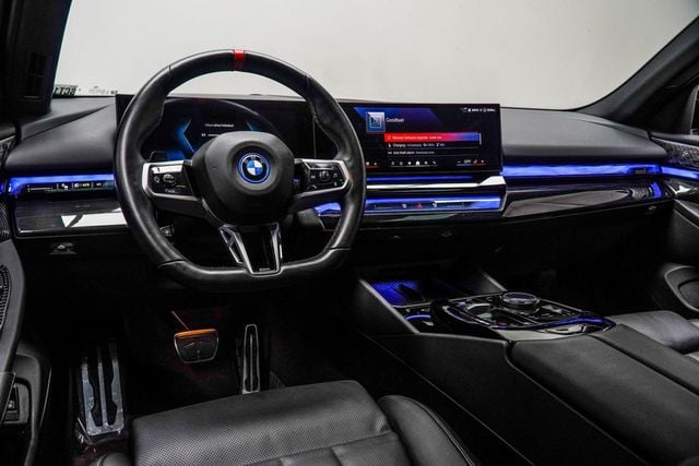 2025 BMW i5 M60 - 22955896 - 4