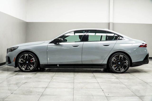 2025 BMW i5 M60 - 22955896 - 8