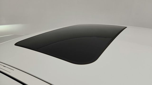 2025 BMW i5 xDrive40 - 22950761 - 9